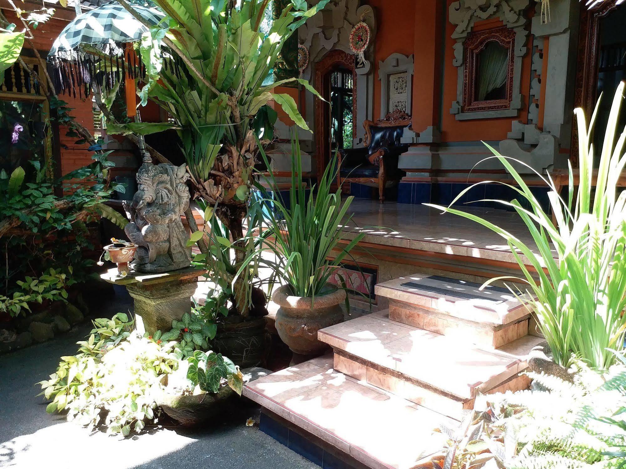 Praety Home Stay Ubud Exteriör bild